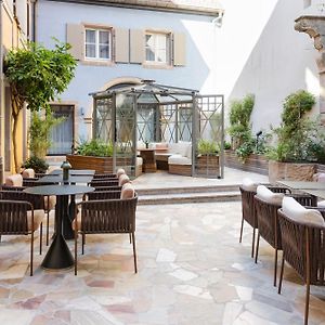 Le Colombier- Room service disponible